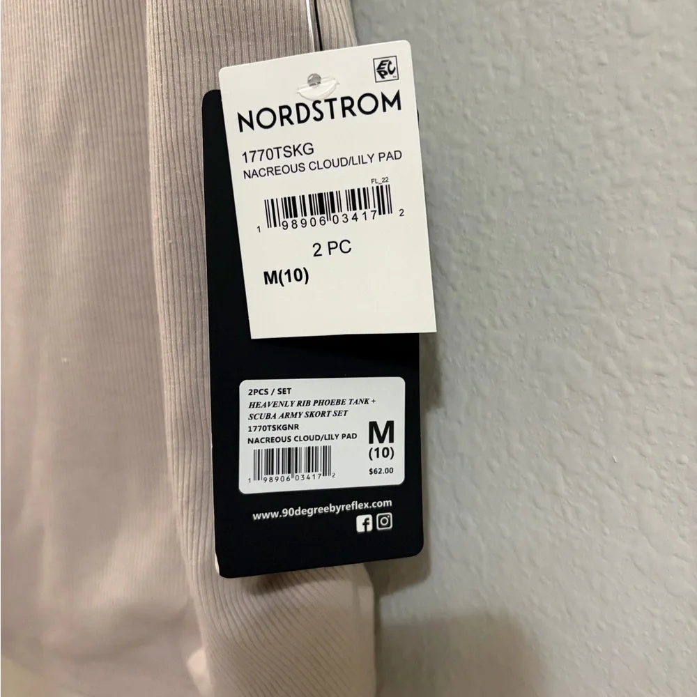 2-Piece Girls Sports Set - Picture 5 of 6